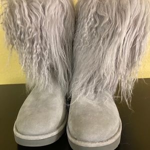Ugg Mongolian sheepskin cuff LIDA boots size 8